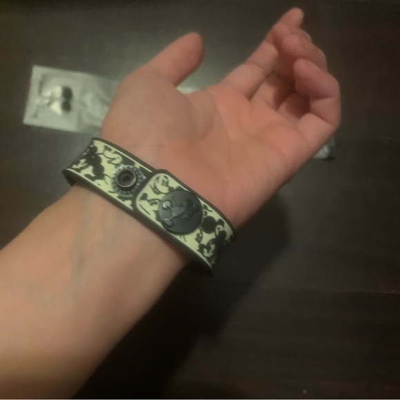 i.t loves Mickey Mouse wristband Disney - Picture 2 of 8